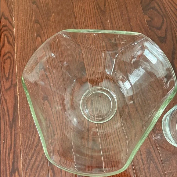 Mid Century Wavy Glass Chip and Dip - Picture 5 of 5